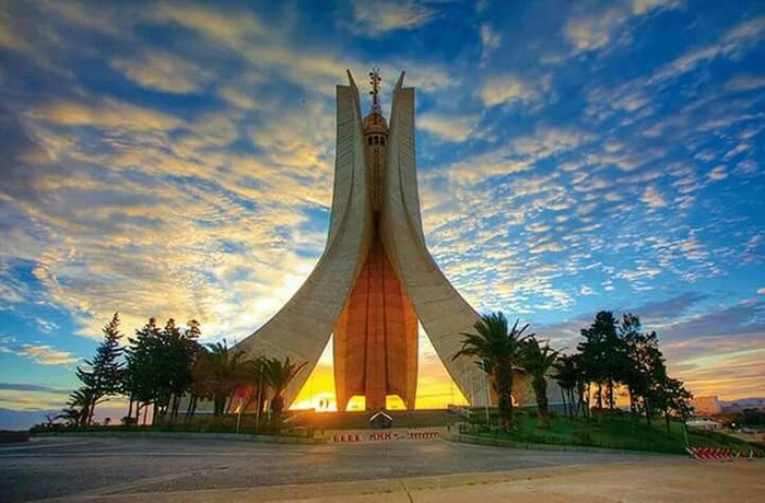 المرسوم الرئاسي الخاص باتفاقية تسليم المجرمين بين الجزائر وفرنسا يصدر في الجريدة الرسمية