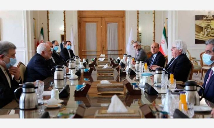 اليمن: الأنظار تتجه نحو سلطنة عُمان لتحريك المياه الراكدة في مسار مباحثات السلام بين الحكومة الشرعية والحوثيين