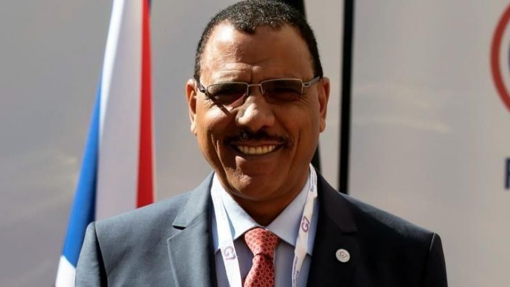 رئيس جمهورية النيجر لليوم الثاني في الجزائر