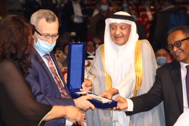 النص الكامل لكلمة وزير الإتصال في المهرجان العربي للإذاعة والتلفزيون بتونس