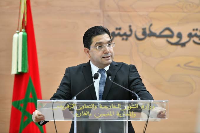 استخدام بوريطة طائرة إسبانية لعبور المجال الجوي الجزائري يفجر جدلا واسعا