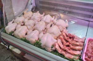 “أوناب” تشرع في تموين السوق بالدجاج المجمد تحسبًا لرمضان