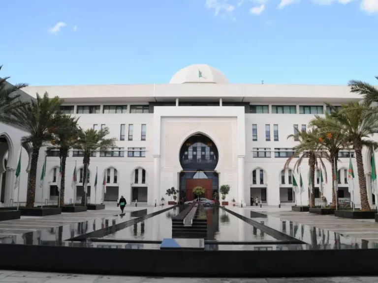 Algeria Calls for “Restraint” amid raising military escalation in the Gulf