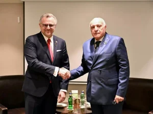 Antalya : Ahmed Attaf s&rsquo;entretient avec le conseiller spécial du Président américain pour l&rsquo;Afrique et le Moyen-Orient