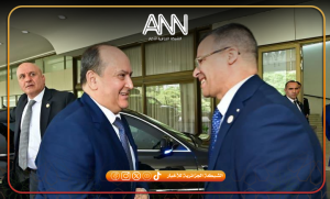 الوزير الأول يُشرف على يوم إعلامي للشباك الوحيد للاستثمار