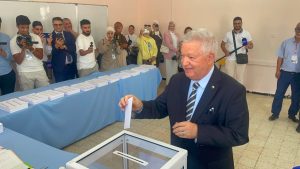 Le président du Conseil de la nation accomplit son devoir électoral à Alger
