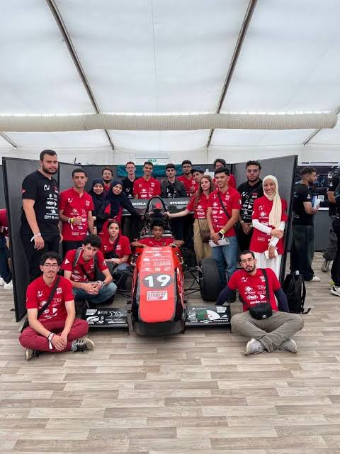 بأياد جزائرية… سيارة سباق تمثل الجزائر في المسابقة العالمية  Formula Student UK 2026