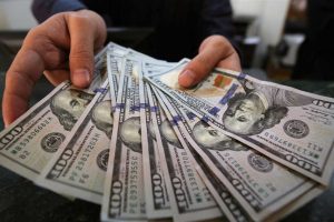 توقعات بفقدان الدولار لمكانته كعملة احتياطية عالمية خلال السنوات الـ 25 المقبلة