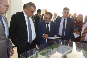 جلاوي يطلع على التجارب العلمية لمشروع توسعة ميناء “جن جن”..