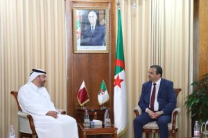 عرقاب يبحث سبل تعزيز التعاون والشراكة الإستراتيجية بين “سوناطراك” و”UCC Holding” القطرية