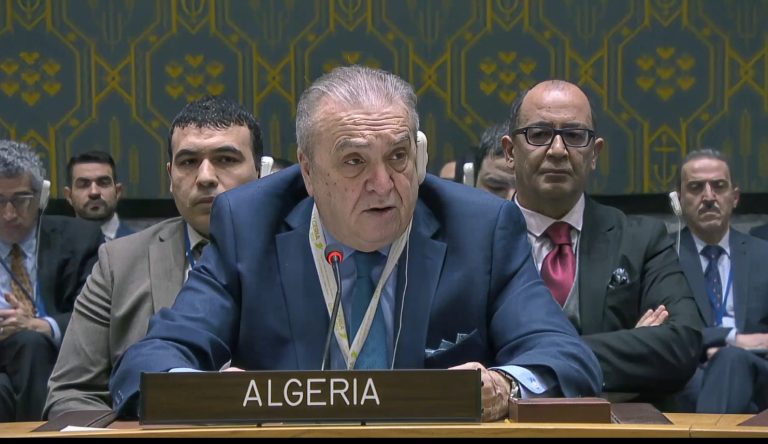 الجزائر تستنكر “صفقة مشينة” على حساب الصحراويين والفلسطينيين